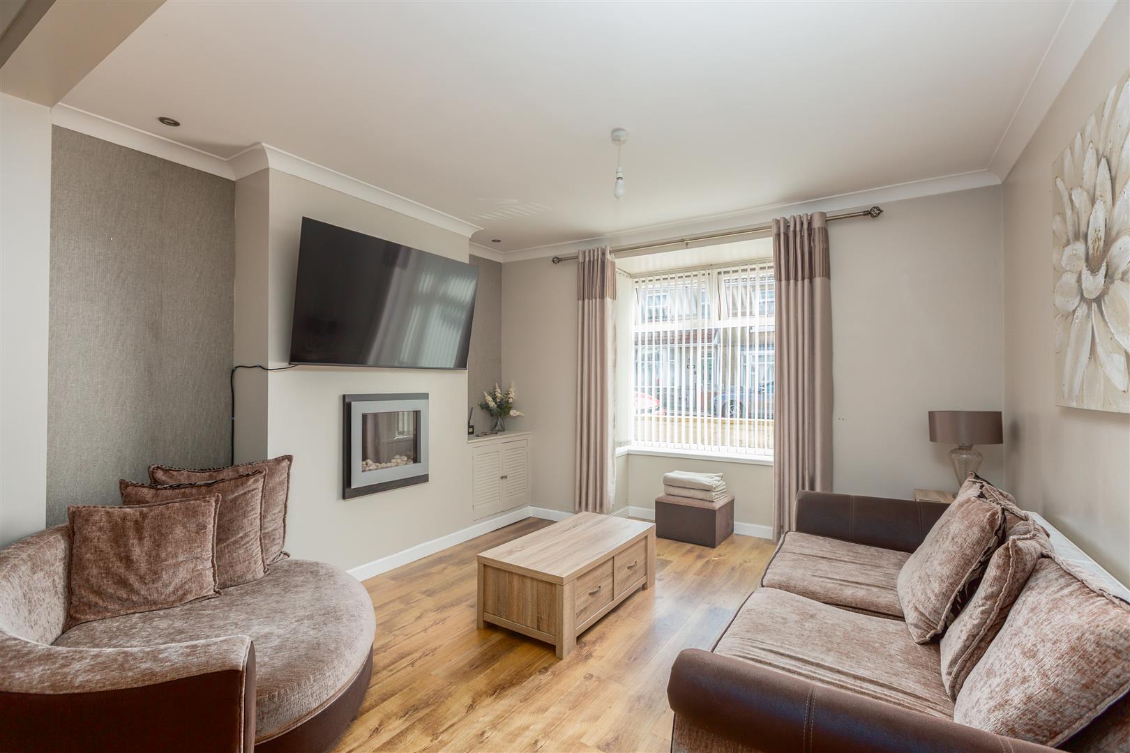 Cecil Street, Manselton, Swansea, SA5 8QJ
